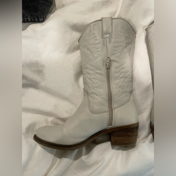 Steve Madden cowboy boots - Picture 7 of 8